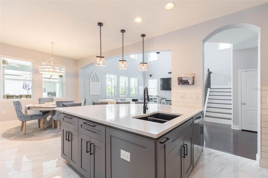 Image 14 of property listing at 20105 EAGLES LANDING WAY, Tampa, FL 33647