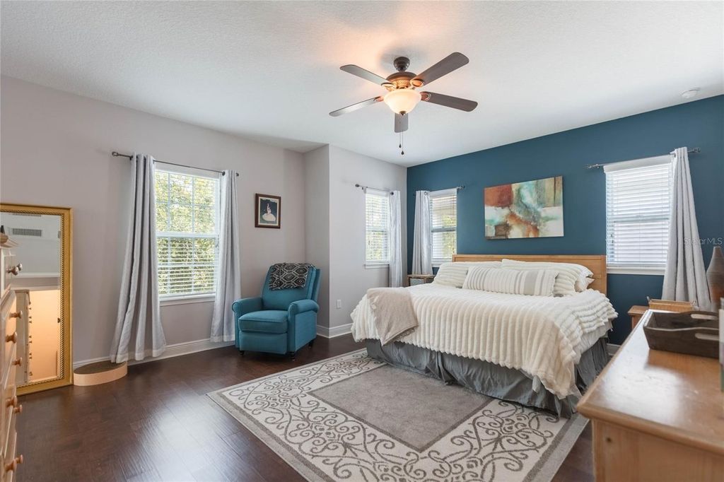 Image 26 of property listing at 20105 EAGLES LANDING WAY, Tampa, FL 33647