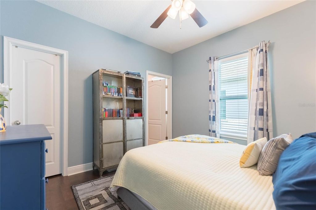 Image 34 of property listing at 20105 EAGLES LANDING WAY, Tampa, FL 33647