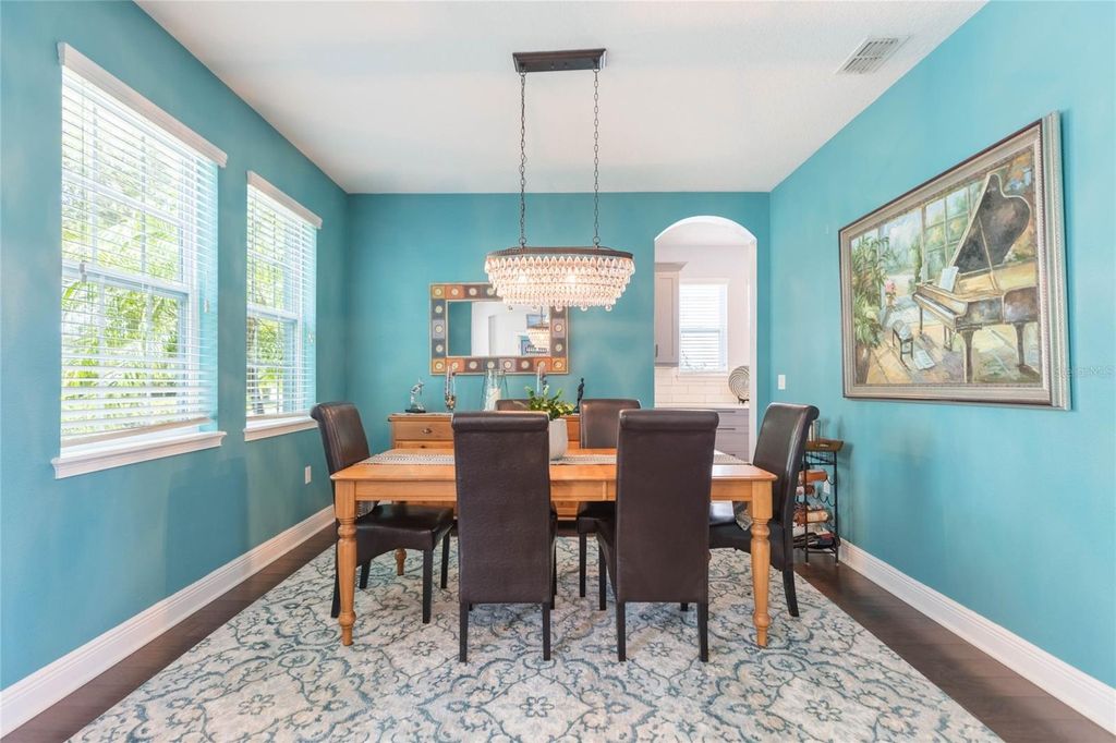 Image 5 of property listing at 20105 EAGLES LANDING WAY, Tampa, FL 33647