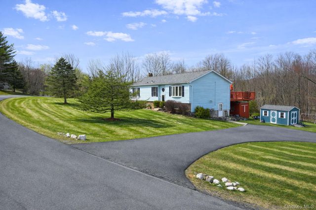 23 Snow Street, Bloomingburg, NY 12721