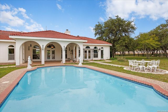 8413 Wembley, Fair Oaks Ranch, TX 78015