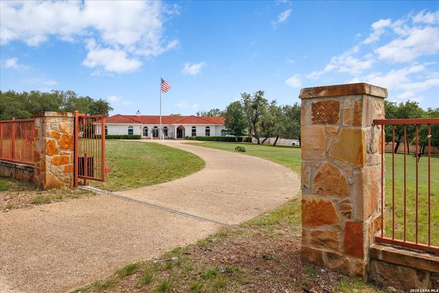 8413 Wembley, Fair Oaks Ranch, TX 78015