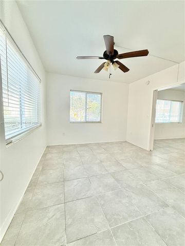 212 Phoenetia Ave 2, Coral Gables, FL 33134