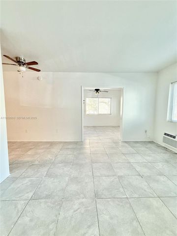 212 Phoenetia Ave 2, Coral Gables, FL 33134