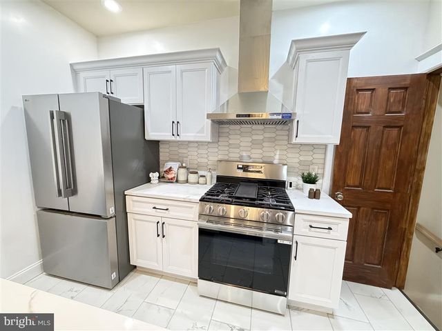 1154 4TH ST NE, Washington, DC 20002