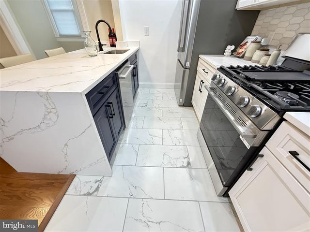 1154 4TH ST NE, Washington, DC 20002