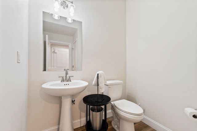 102 Loraine Way, Hurricane, WV 25526