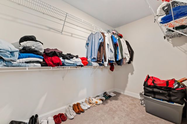 102 Loraine Way, Hurricane, WV 25526