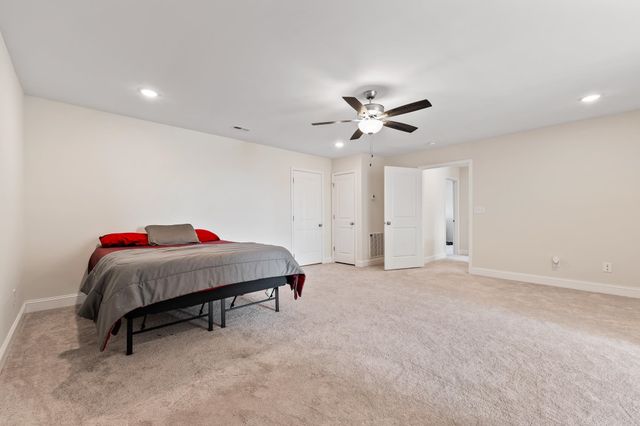 102 Loraine Way, Hurricane, WV 25526