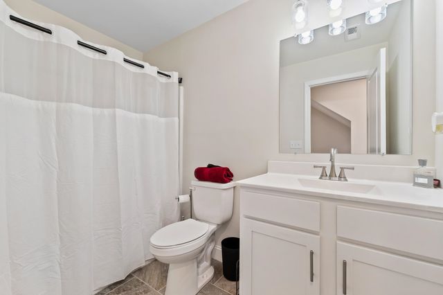 102 Loraine Way, Hurricane, WV 25526