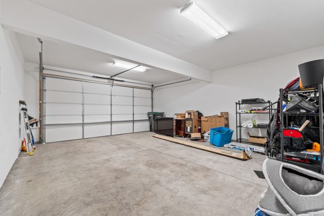 102 Loraine Way, Hurricane, WV 25526