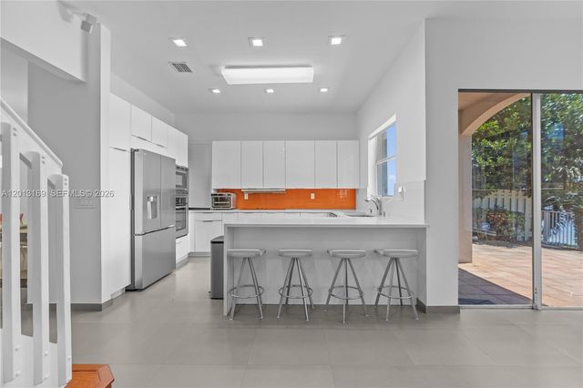 3760 SW 51st St, Hollywood, FL 33312