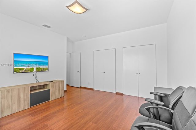 3760 SW 51st St, Hollywood, FL 33312