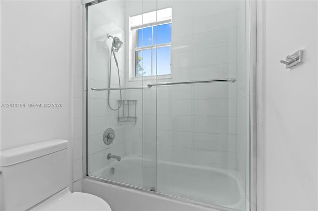 3760 SW 51st St, Hollywood, FL 33312
