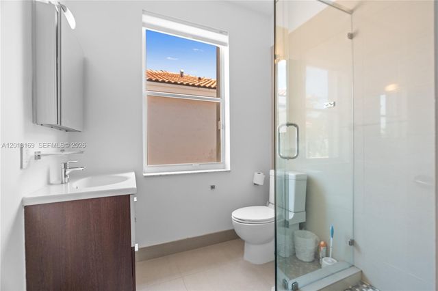 3760 SW 51st St, Hollywood, FL 33312