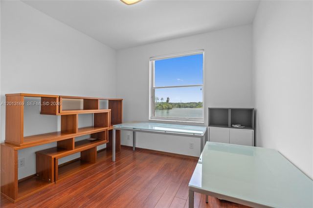 3760 SW 51st St, Hollywood, FL 33312