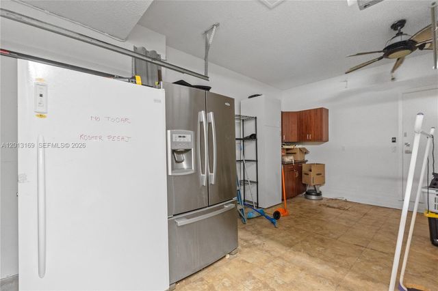 3760 SW 51st St, Hollywood, FL 33312