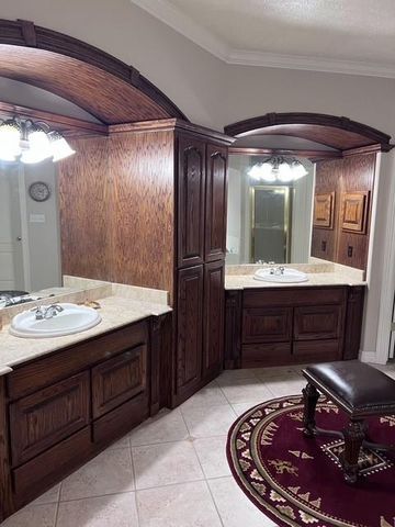 223 N Oak, Buna, TX 77612