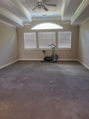 223 N Oak, Buna, TX 77612