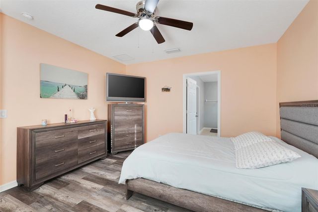 9792 KINMORE DRIVE, Groveland, FL 34736