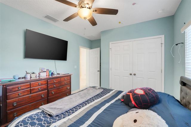 9792 KINMORE DRIVE, Groveland, FL 34736