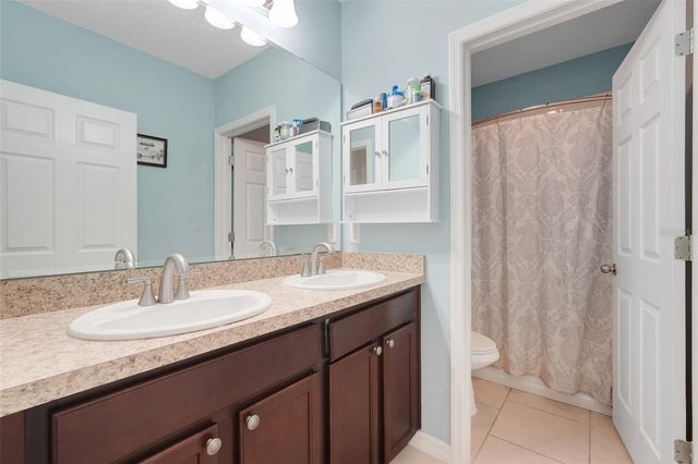 9792 KINMORE DRIVE, Groveland, FL 34736