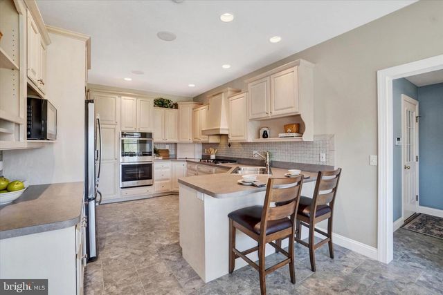 2789 CHESTNUT RUN RD, York, PA 17402