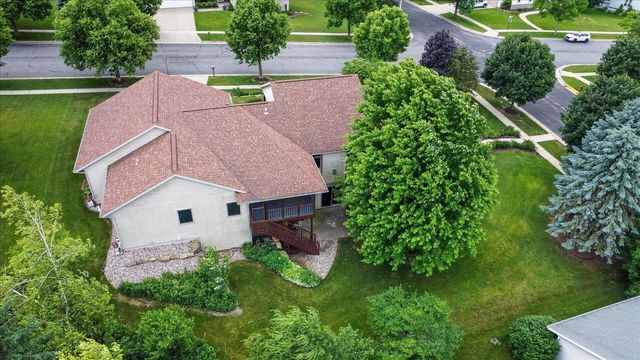 100 E Gonstead Road, Mount Horeb, WI 53572