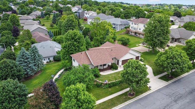 100 E Gonstead Road, Mount Horeb, WI 53572