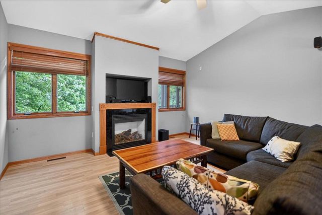 100 E Gonstead Road, Mount Horeb, WI 53572