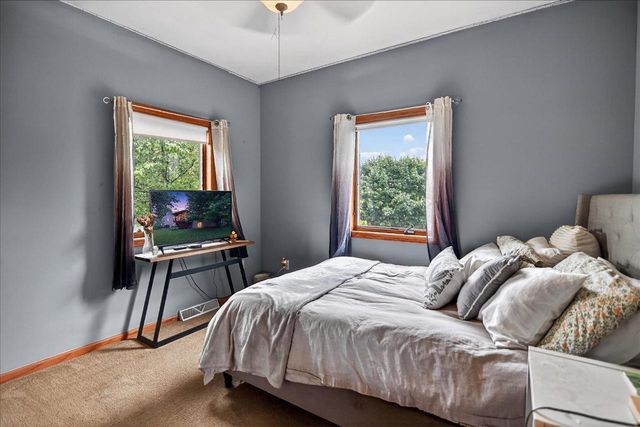 100 E Gonstead Road, Mount Horeb, WI 53572