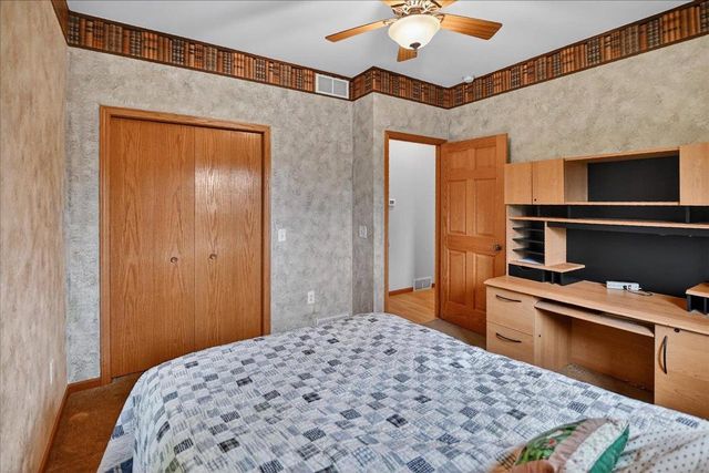 100 E Gonstead Road, Mount Horeb, WI 53572