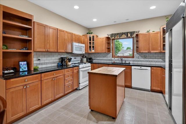 100 E Gonstead Road, Mount Horeb, WI 53572