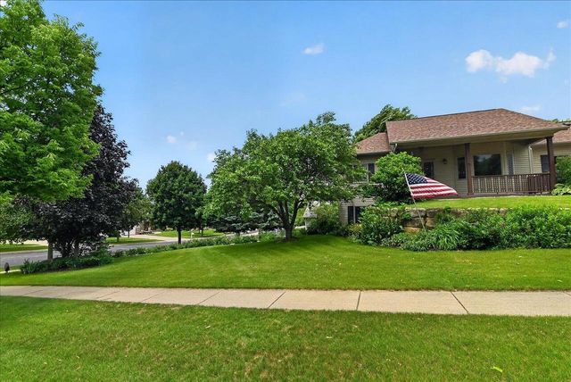 100 E Gonstead Road, Mount Horeb, WI 53572