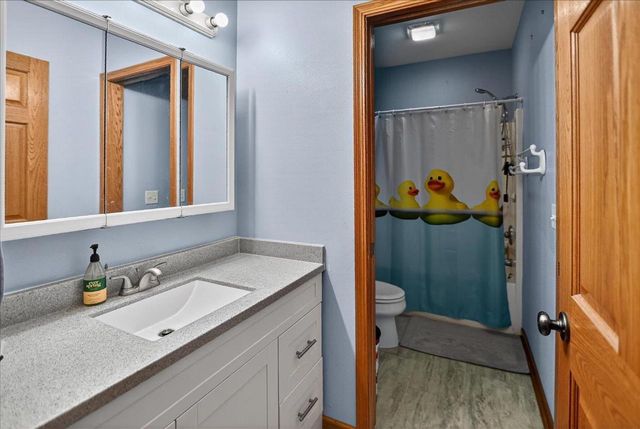 100 E Gonstead Road, Mount Horeb, WI 53572