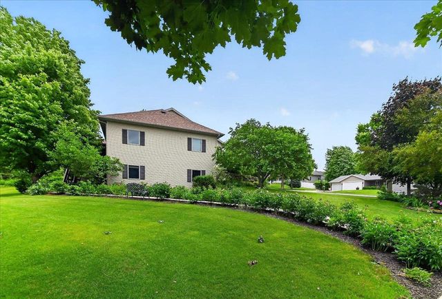 100 E Gonstead Road, Mount Horeb, WI 53572