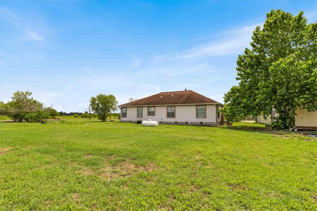 12212 Ballerstedt RD, Elgin, TX 78621