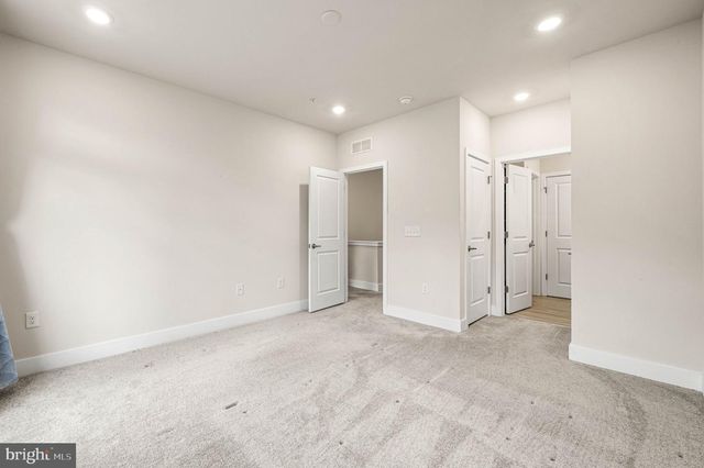 975 SKYLAR CT, Phoenixville, PA 19460