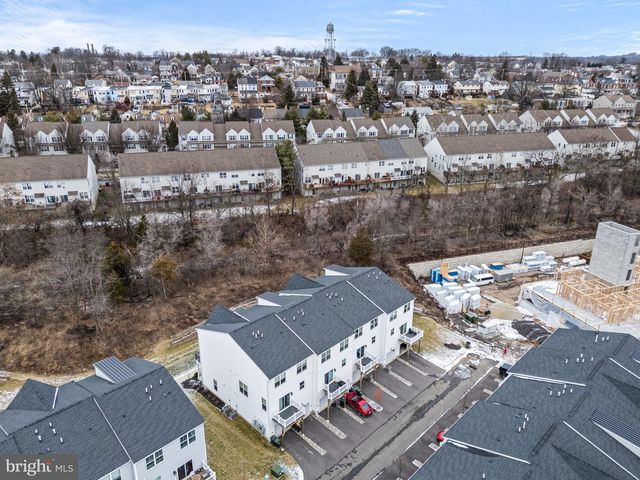 975 SKYLAR CT, Phoenixville, PA 19460