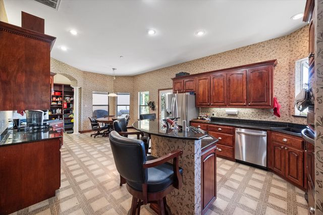 1525 NW County Road 145, Rice, TX 75155