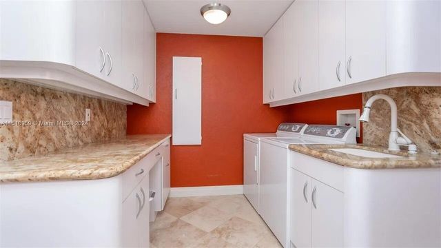 14754 Via Tivoli Court, Davie, FL 33325