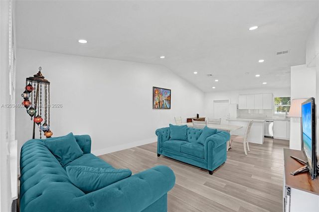 3413 SW 12th Court, Fort Lauderdale, FL 33312