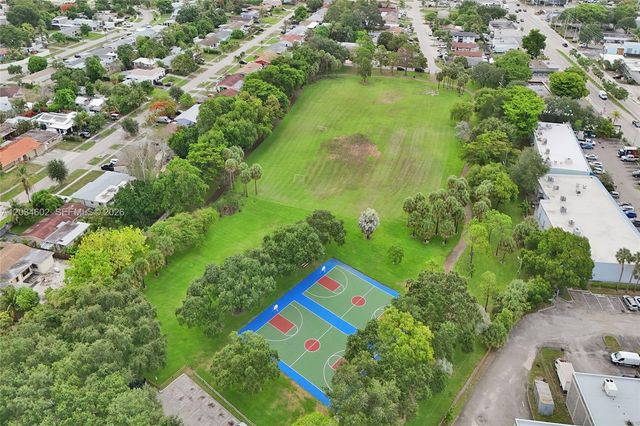 3413 SW 12th Court, Fort Lauderdale, FL 33312