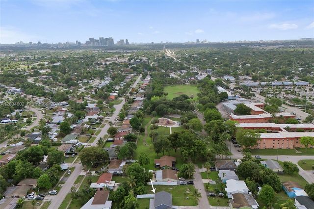 3413 SW 12th Court, Fort Lauderdale, FL 33312