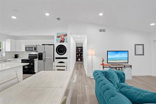 3413 SW 12th Court, Fort Lauderdale, FL 33312