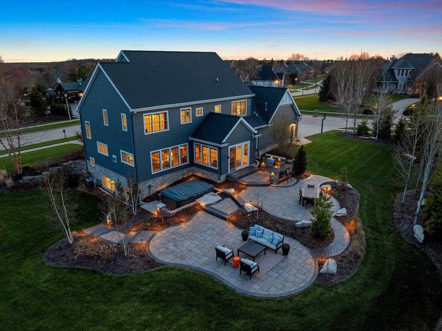 2324 E HIGHPOND CROSSING, Appleton, WI 54913