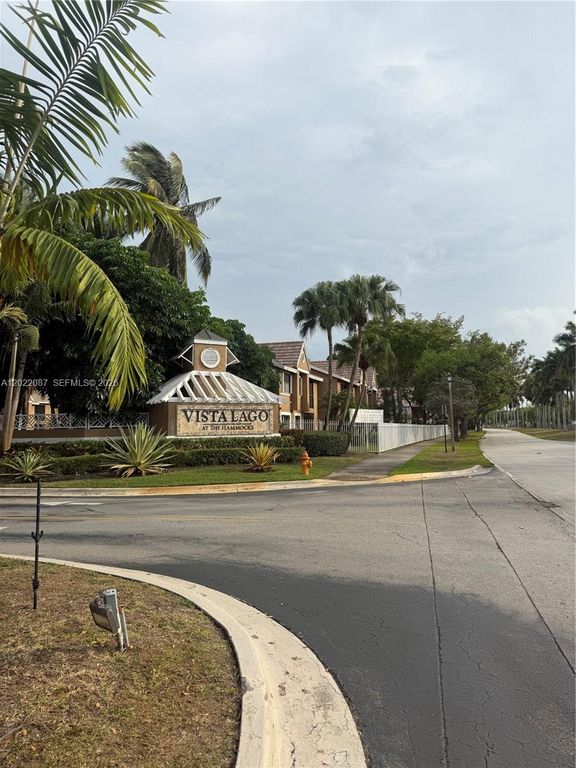15689 SW 106th Lane 718, Miami, FL 33196