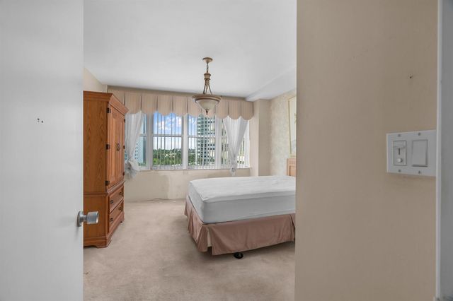 3200 NE 36TH Street 618, Fort Lauderdale, FL 33308