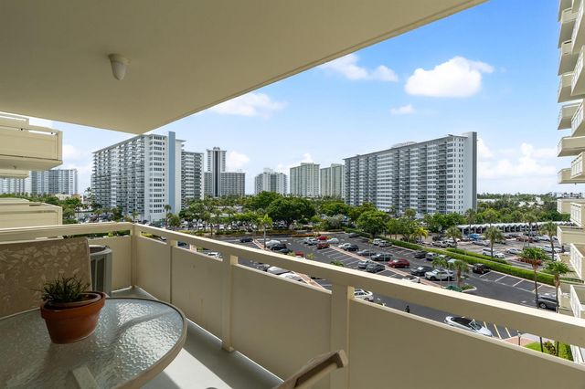 3200 NE 36TH Street 618, Fort Lauderdale, FL 33308